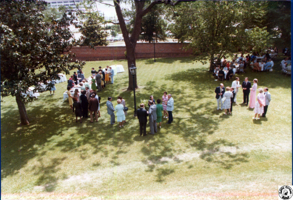 1977 05 03 08 NC Governors Mansion.jpg